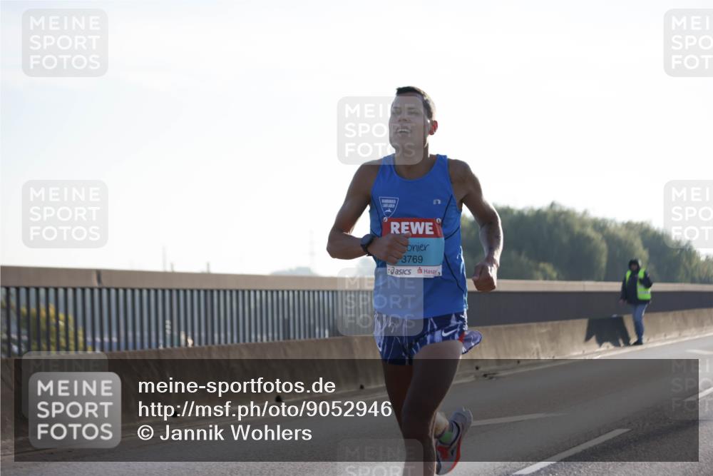 03.10.2025 - Köhlbrandbrückenlauf Jannik Wohlers http://msf.ph/oto/9052946 03.10.2025 09:09:45 Position 3 3769 meine-sportfotos.de