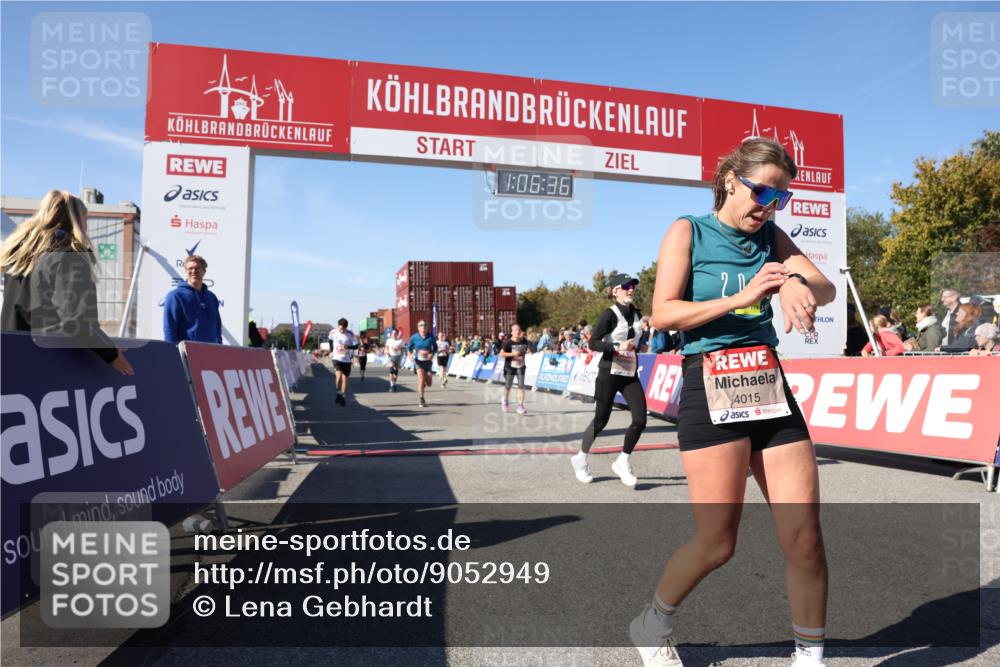03.10.2025 - Köhlbrandbrückenlauf Lena Gebhardt http://msf.ph/oto/9052949 03.10.2025 13:06:37 Ziel 4015, 4026, 4122, 4151, 4312, 4396, 4405, 4658, 4659, 5798, 5971, 6061, 6256, 6721 meine-sportfotos.de