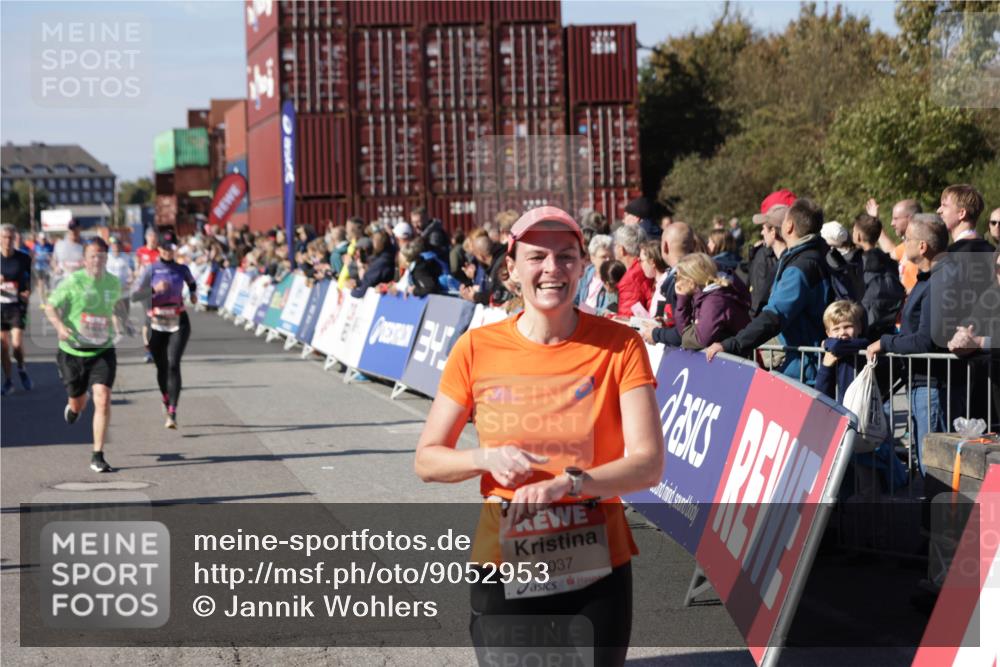 03.10.2025 - Köhlbrandbrückenlauf Jannik Wohlers http://msf.ph/oto/9052953 03.10.2025 13:09:17 Ziel 4334, 4351, 4377, 4486, 4681, 4901, 5061, 5242, 5740, 5953, 6037, 6062, 6349, 6562, 6630, 6661, 6743, 6814, 6816 meine-sportfotos.de