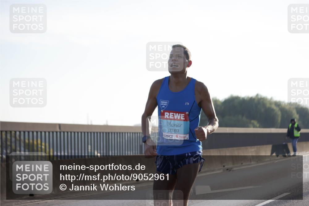 03.10.2025 - Köhlbrandbrückenlauf Jannik Wohlers http://msf.ph/oto/9052961 03.10.2025 09:09:46 Position 3 3769 meine-sportfotos.de