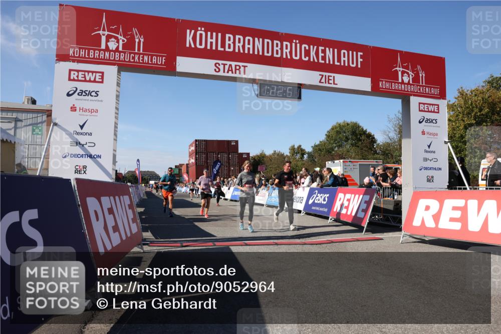 03.10.2025 - Köhlbrandbrückenlauf Lena Gebhardt http://msf.ph/oto/9052964 03.10.2025 13:22:51 Ziel 4602, 4603, 5046, 5924, 5925, 6027, 6107, 6261 meine-sportfotos.de