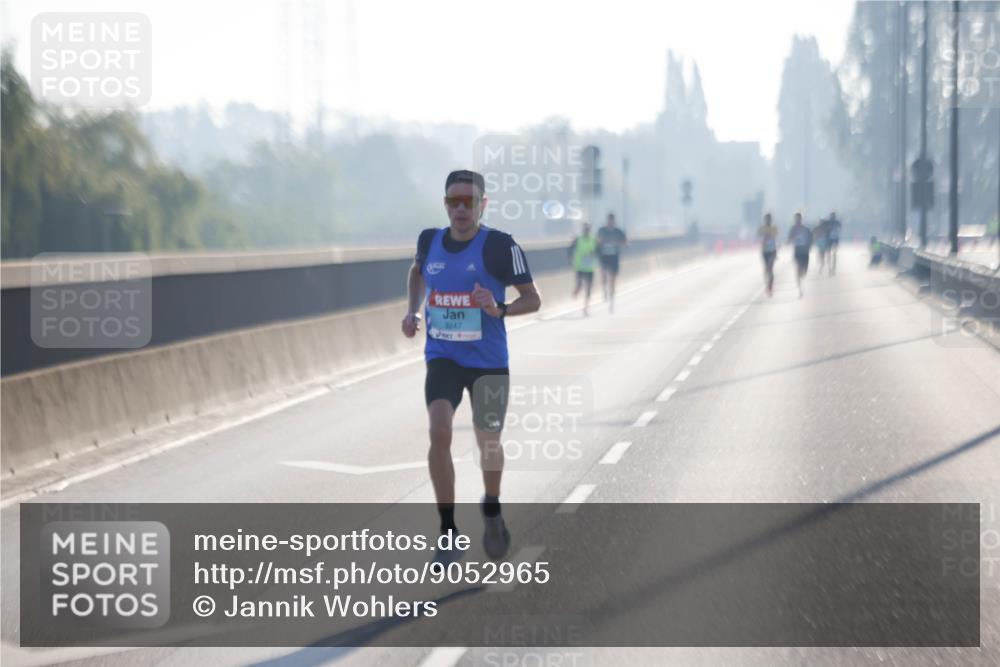 03.10.2025 - Köhlbrandbrückenlauf Jannik Wohlers http://msf.ph/oto/9052965 03.10.2025 09:10:19 Position 3 3247 meine-sportfotos.de