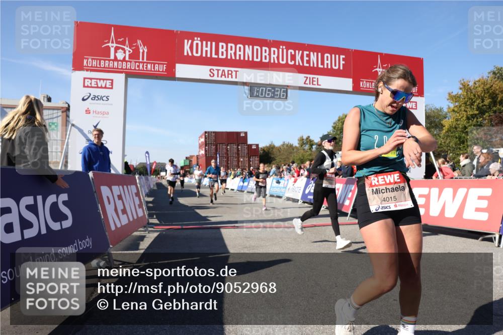 03.10.2025 - Köhlbrandbrückenlauf Lena Gebhardt http://msf.ph/oto/9052968 03.10.2025 13:06:37 Ziel 4015, 4026, 4122, 4151, 4312, 4396, 4405, 4658, 4659, 5798, 5971, 6061, 6256, 6721 meine-sportfotos.de