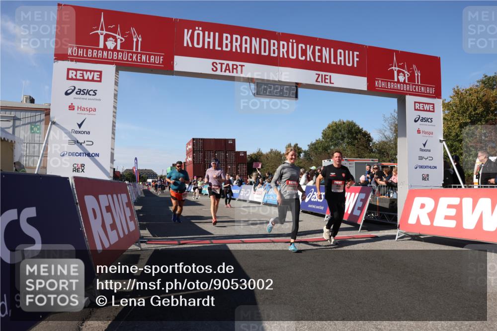 03.10.2025 - Köhlbrandbrückenlauf Lena Gebhardt http://msf.ph/oto/9053002 03.10.2025 13:22:52 Ziel 4602, 4603, 5046, 5189, 5924, 5925, 6027, 6107 meine-sportfotos.de
