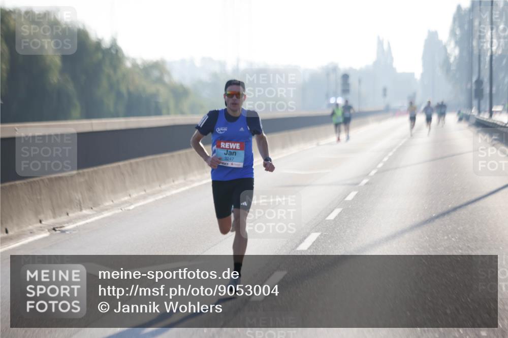 03.10.2025 - Köhlbrandbrückenlauf Jannik Wohlers http://msf.ph/oto/9053004 03.10.2025 09:10:20 Position 3 3247 meine-sportfotos.de