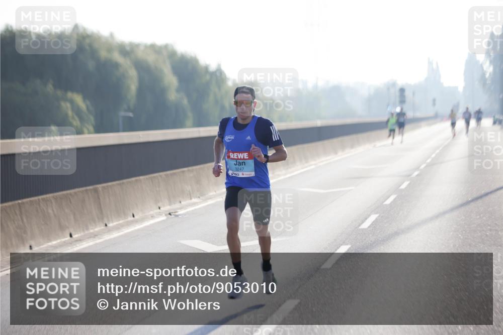 03.10.2025 - Köhlbrandbrückenlauf Jannik Wohlers http://msf.ph/oto/9053010 03.10.2025 09:10:21 Position 3 3247 meine-sportfotos.de