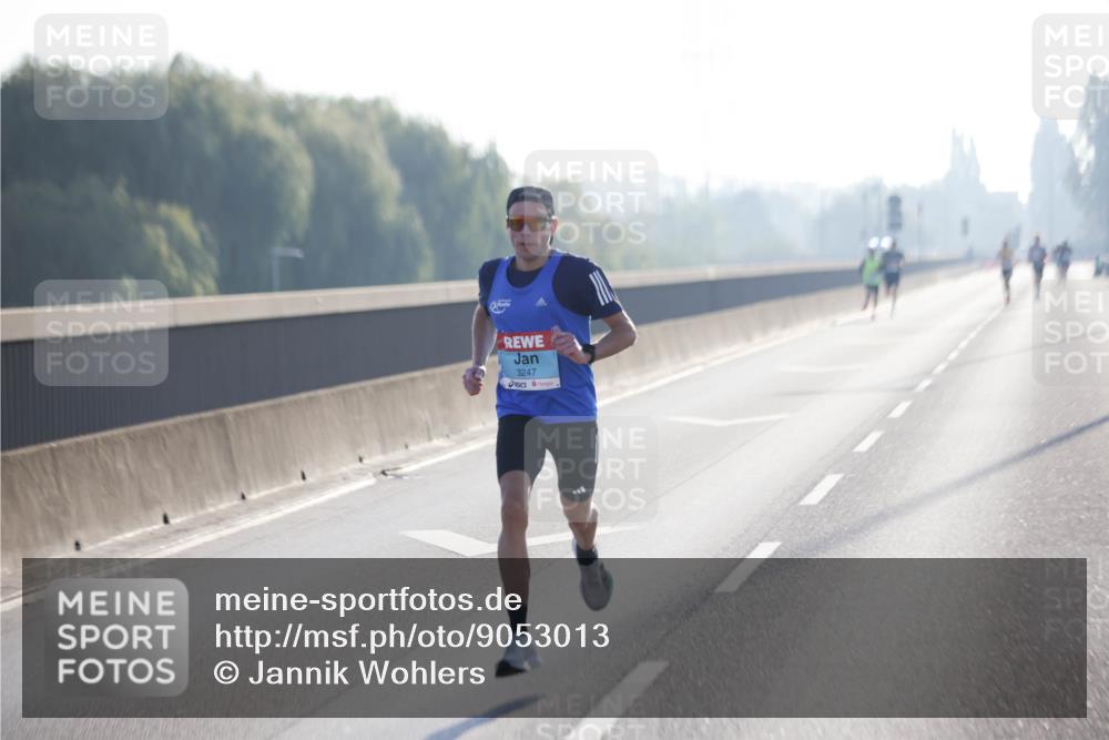 03.10.2025 - Köhlbrandbrückenlauf Jannik Wohlers http://msf.ph/oto/9053013 03.10.2025 09:10:21 Position 3 3247 meine-sportfotos.de