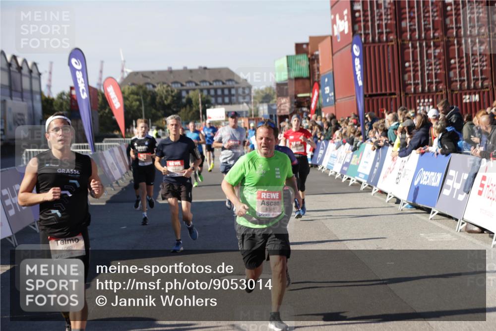 03.10.2025 - Köhlbrandbrückenlauf Jannik Wohlers http://msf.ph/oto/9053014 03.10.2025 13:09:19 Ziel 4129, 4134, 4334, 4351, 4377, 4486, 4681, 4901, 5061, 5242, 5352, 5740, 6037, 6062, 6349, 6562, 6661, 6743, 6814, 6816 meine-sportfotos.de