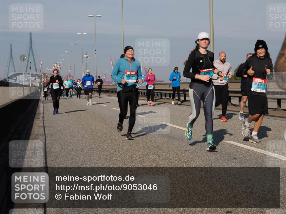 03.10.2025 - Köhlbrandbrückenlauf Fabian Wolf http://msf.ph/oto/9053046 03.10.2025 10:02:25 Position 3 2817, 2897 meine-sportfotos.de