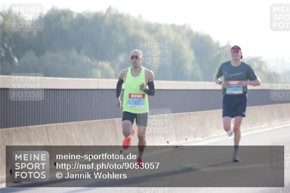 03.10.2025 - Köhlbrandbrückenlauf Jannik Wohlers http://msf.ph/oto/9053057 03.10.2025 09:10:36 Position 3 3807, 1008 meine-sportfotos.de