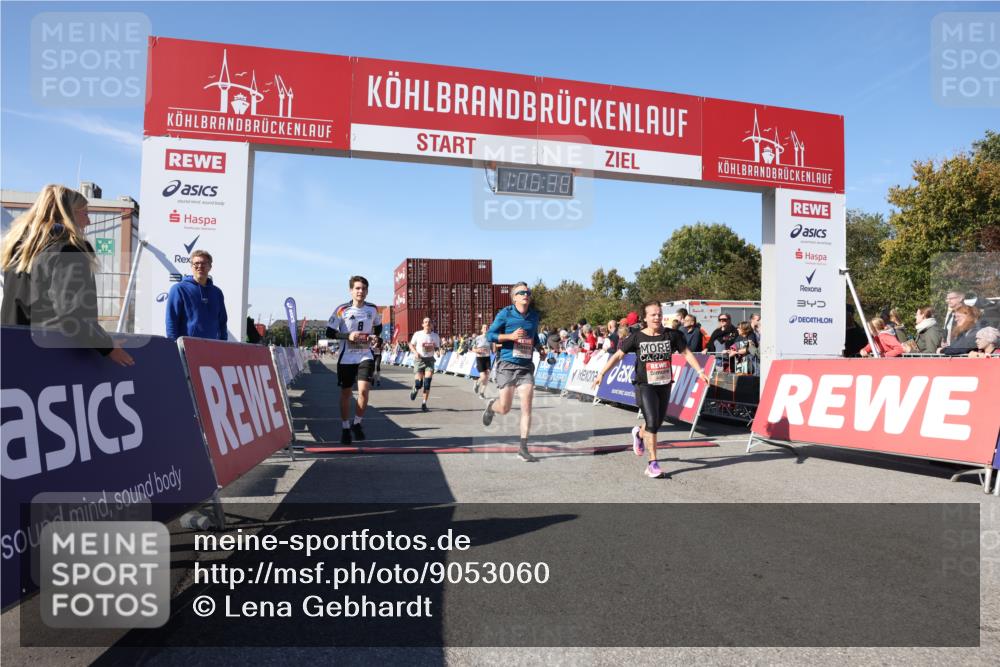 03.10.2025 - Köhlbrandbrückenlauf Lena Gebhardt http://msf.ph/oto/9053060 03.10.2025 13:06:38 Ziel 4015, 4026, 4122, 4151, 4312, 4396, 4405, 4658, 5798, 5971, 6061, 6256, 6721 meine-sportfotos.de