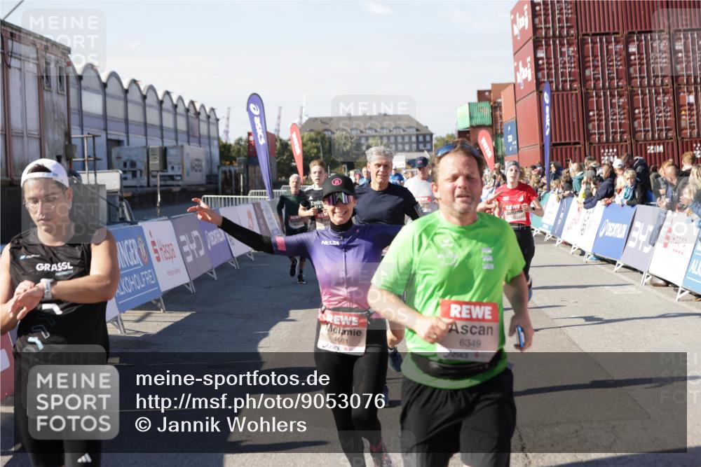 03.10.2025 - Köhlbrandbrückenlauf Jannik Wohlers http://msf.ph/oto/9053076 03.10.2025 13:09:21 Ziel 4129, 4134, 4212, 4334, 4377, 4486, 4681, 4901, 5061, 5352, 5740, 6037, 6062, 6349, 6562, 6661, 6743 meine-sportfotos.de