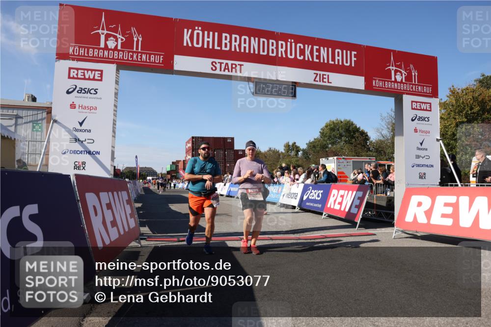 03.10.2025 - Köhlbrandbrückenlauf Lena Gebhardt http://msf.ph/oto/9053077 03.10.2025 13:22:54 Ziel 4602, 4603, 5046, 5189, 5812, 5924, 5925, 6027 meine-sportfotos.de