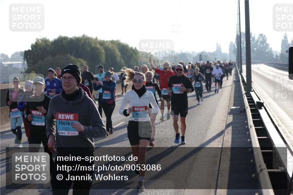 03.10.2025 - Köhlbrandbrückenlauf Jannik Wohlers http://msf.ph/oto/9053086 03.10.2025 09:19:48 Position 3 1747, 2323, 3723 meine-sportfotos.de