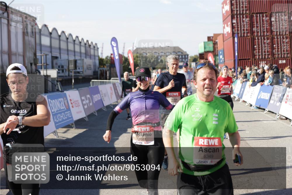 03.10.2025 - Köhlbrandbrückenlauf Jannik Wohlers http://msf.ph/oto/9053094 03.10.2025 13:09:21 Ziel 4129, 4134, 4212, 4334, 4377, 4486, 4681, 4901, 5061, 5352, 5740, 6037, 6062, 6349, 6562, 6661, 6743 meine-sportfotos.de