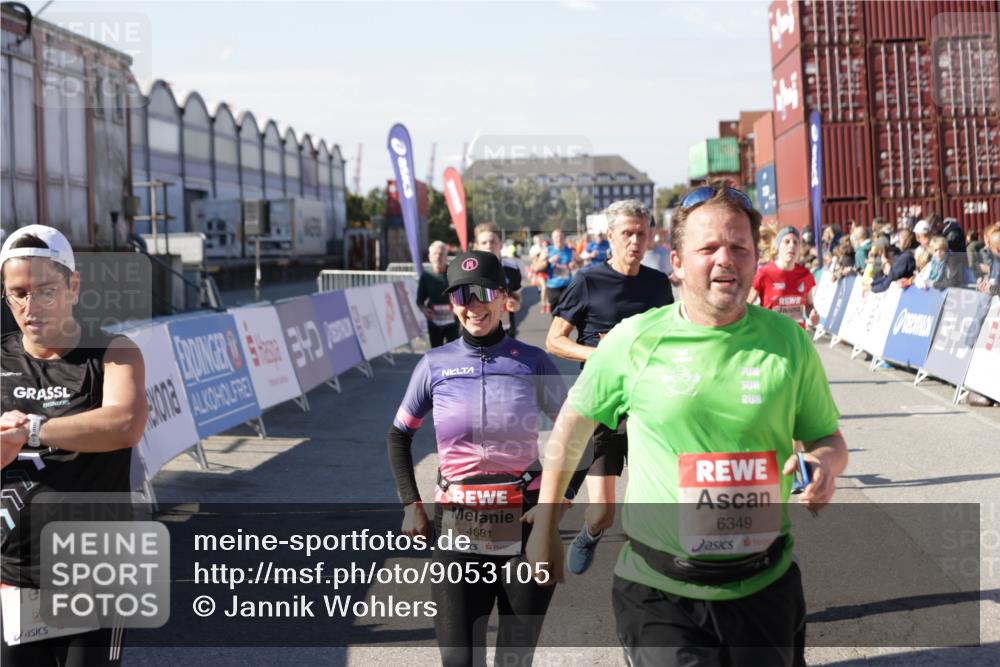 03.10.2025 - Köhlbrandbrückenlauf Jannik Wohlers http://msf.ph/oto/9053105 03.10.2025 13:09:21 Ziel 4129, 4134, 4212, 4334, 4377, 4486, 4681, 4901, 5061, 5352, 5740, 6037, 6062, 6349, 6562, 6661, 6743 meine-sportfotos.de