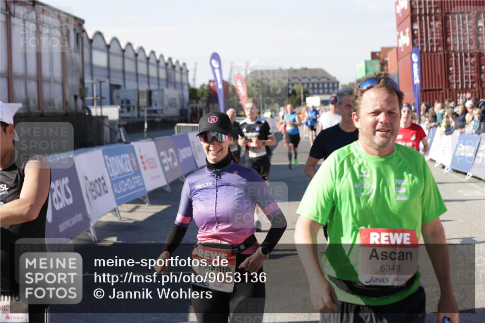 03.10.2025 - Köhlbrandbrückenlauf Jannik Wohlers http://msf.ph/oto/9053136 03.10.2025 13:09:21 Ziel 4129, 4134, 4212, 4334, 4377, 4486, 4681, 4901, 5061, 5352, 5740, 6037, 6062, 6349, 6562, 6661, 6743 meine-sportfotos.de