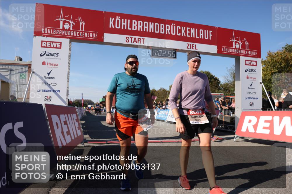 03.10.2025 - Köhlbrandbrückenlauf Lena Gebhardt http://msf.ph/oto/9053137 03.10.2025 13:22:55 Ziel 4602, 4603, 5046, 5189, 5812, 5924, 5925, 6027 meine-sportfotos.de