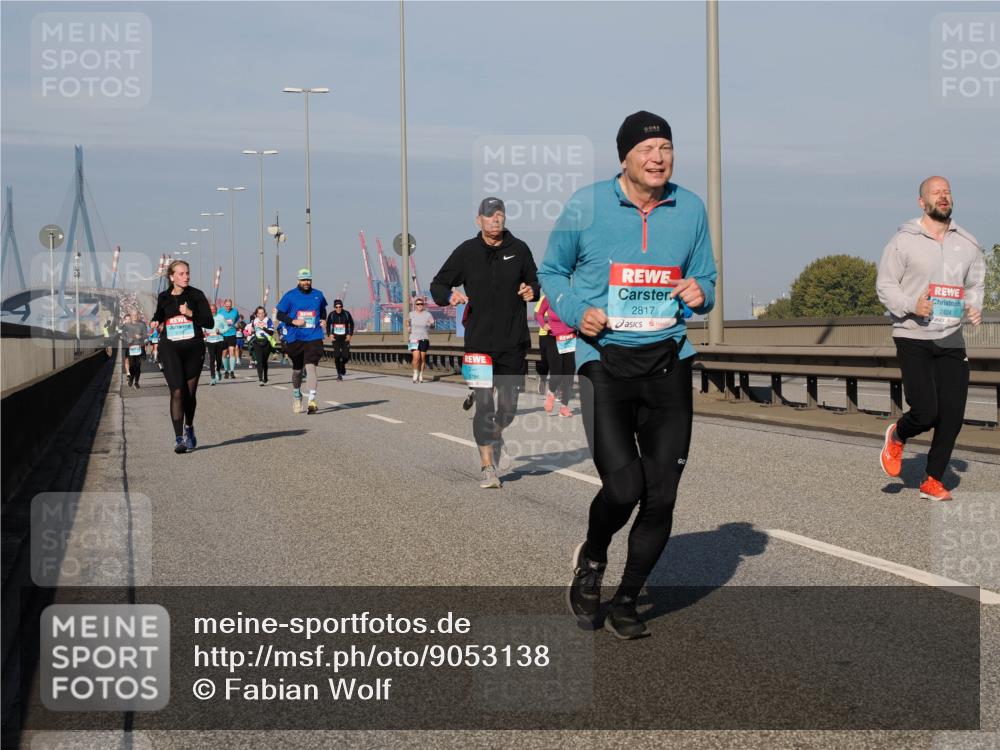 03.10.2025 - Köhlbrandbrückenlauf Fabian Wolf http://msf.ph/oto/9053138 03.10.2025 10:02:26 Position 3 2817, 2424 meine-sportfotos.de