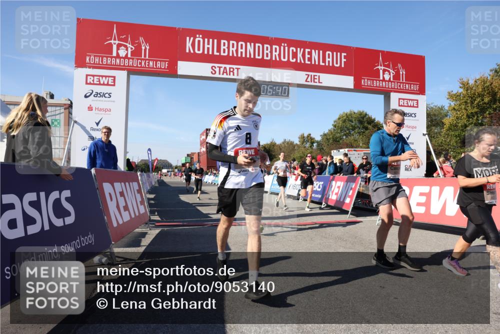 03.10.2025 - Köhlbrandbrückenlauf Lena Gebhardt http://msf.ph/oto/9053140 03.10.2025 13:06:40 Ziel 4015, 4026, 4122, 4151, 4312, 4396, 4405, 5798, 5971, 6061, 6089, 6256, 6721 meine-sportfotos.de