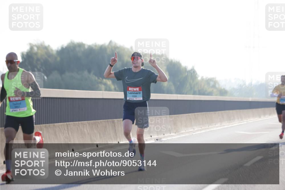 03.10.2025 - Köhlbrandbrückenlauf Jannik Wohlers http://msf.ph/oto/9053144 03.10.2025 09:10:37 Position 3 3807, 1008 meine-sportfotos.de