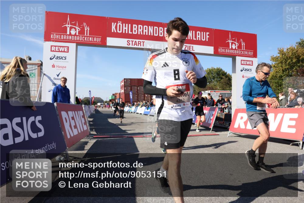 03.10.2025 - Köhlbrandbrückenlauf Lena Gebhardt http://msf.ph/oto/9053151 03.10.2025 13:06:40 Ziel 4015, 4026, 4122, 4151, 4312, 4396, 4405, 5798, 5971, 6061, 6089, 6256, 6721 meine-sportfotos.de