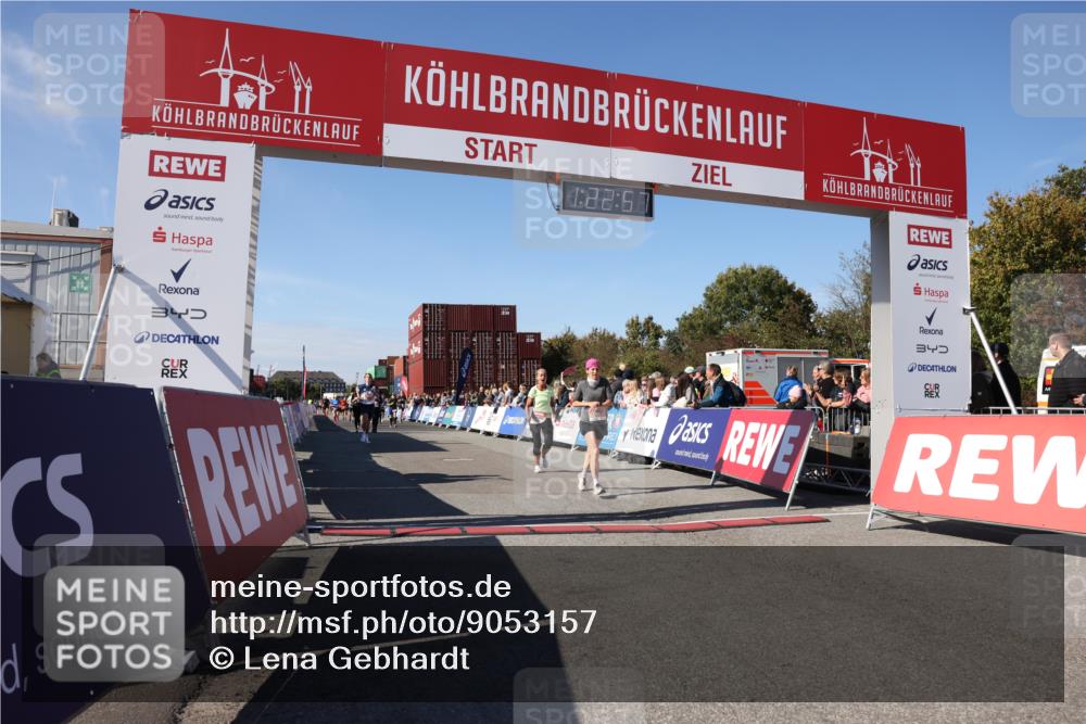 03.10.2025 - Köhlbrandbrückenlauf Lena Gebhardt http://msf.ph/oto/9053157 03.10.2025 13:22:57 Ziel 4602, 4603, 5046, 5189, 5812, 5924, 5925, 6027 meine-sportfotos.de