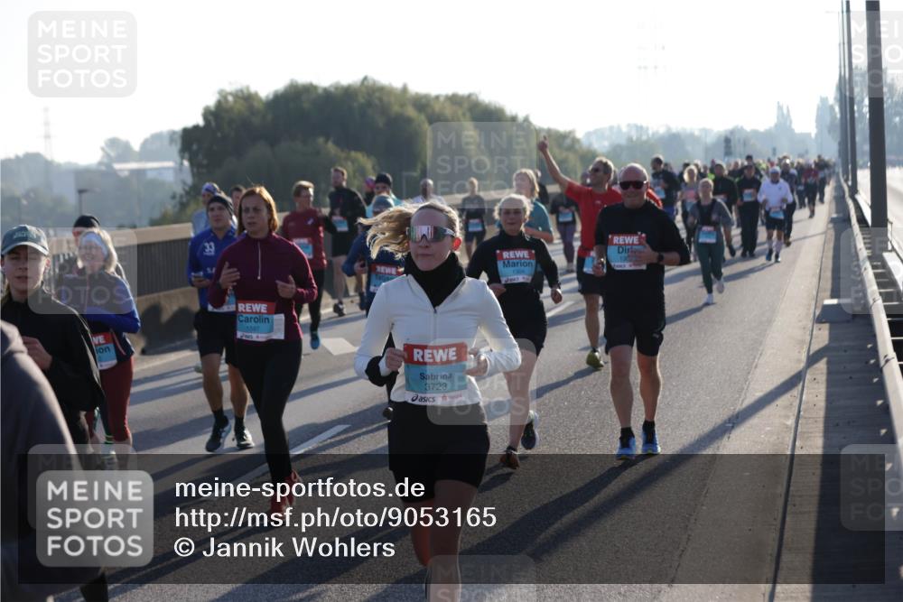 03.10.2025 - Köhlbrandbrückenlauf Jannik Wohlers http://msf.ph/oto/9053165 03.10.2025 09:19:49 Position 3 1597, 130, 1304, 3723 meine-sportfotos.de