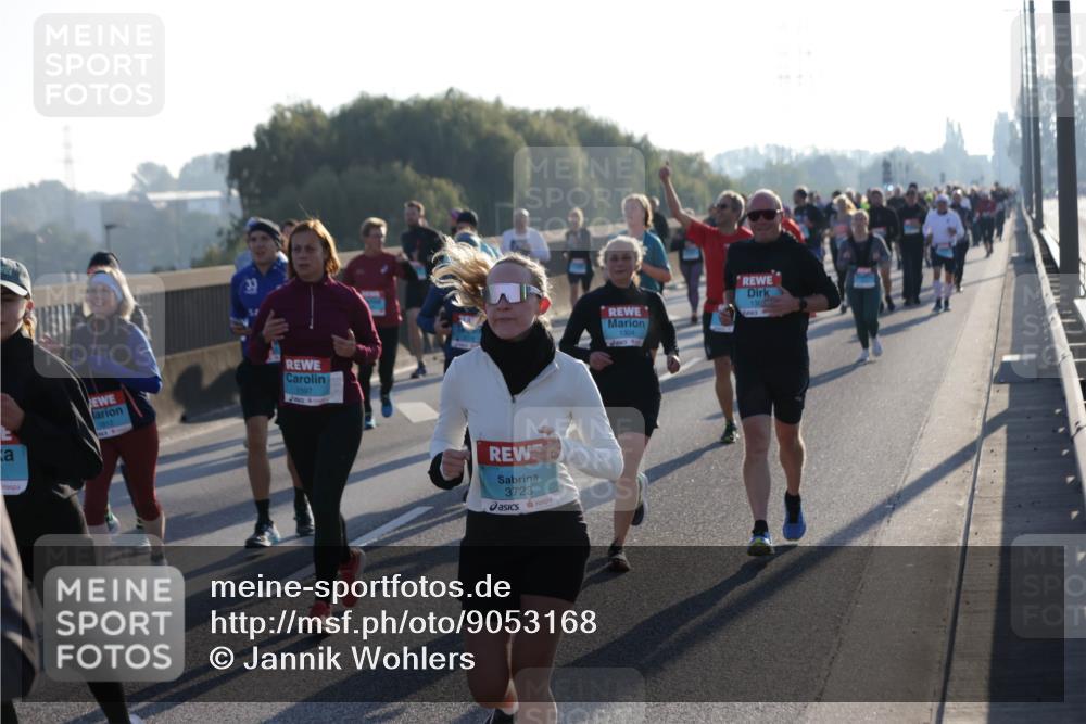 03.10.2025 - Köhlbrandbrückenlauf Jannik Wohlers http://msf.ph/oto/9053168 03.10.2025 09:19:49 Position 3 1812, 1597, 3723, 1304, 130 meine-sportfotos.de