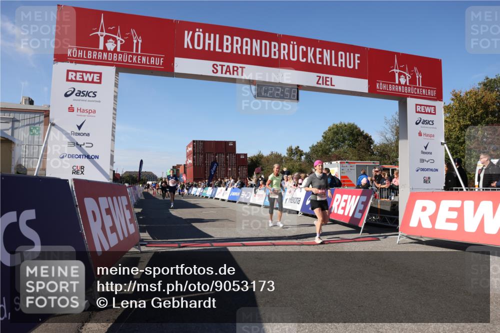 03.10.2025 - Köhlbrandbrückenlauf Lena Gebhardt http://msf.ph/oto/9053173 03.10.2025 13:22:58 Ziel 4350, 4602, 4603, 4964, 5046, 5189, 5812, 5924, 5925, 6027 meine-sportfotos.de