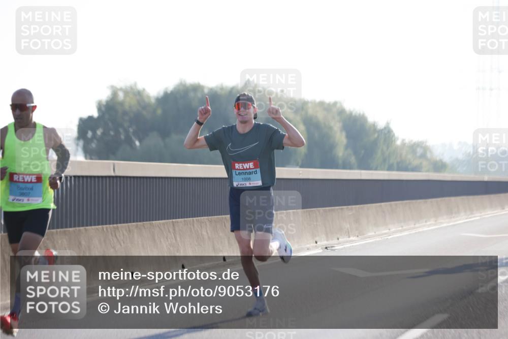 03.10.2025 - Köhlbrandbrückenlauf Jannik Wohlers http://msf.ph/oto/9053176 03.10.2025 09:10:38 Position 3 3807, 1008 meine-sportfotos.de