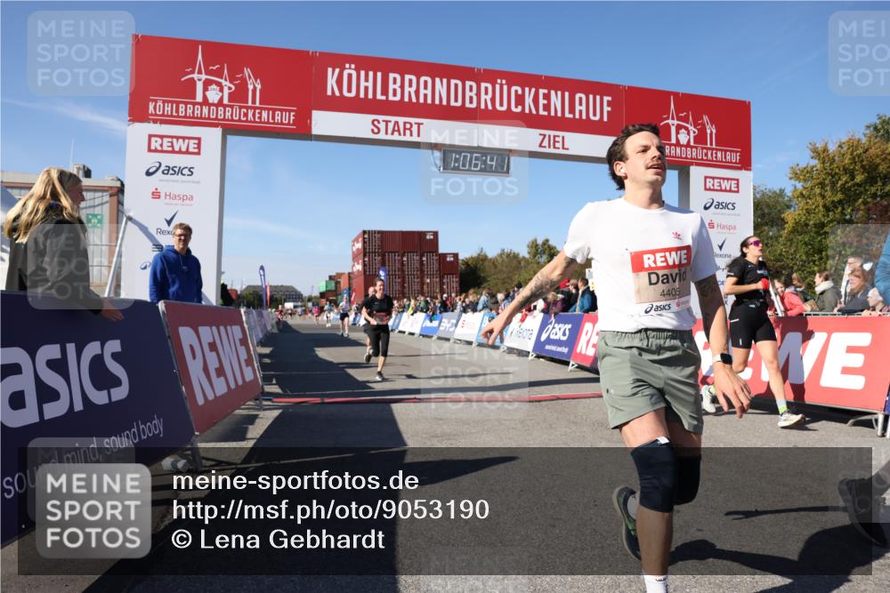 03.10.2025 - Köhlbrandbrückenlauf Lena Gebhardt http://msf.ph/oto/9053190 03.10.2025 13:06:41 Ziel 4015, 4026, 4122, 4151, 4312, 4405, 5798, 5971, 6061, 6089, 6256, 6721 meine-sportfotos.de