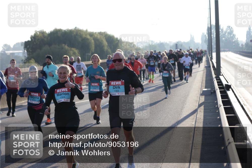 03.10.2025 - Köhlbrandbrückenlauf Jannik Wohlers http://msf.ph/oto/9053196 03.10.2025 09:19:50 Position 3 2079, 1304, 1303 meine-sportfotos.de