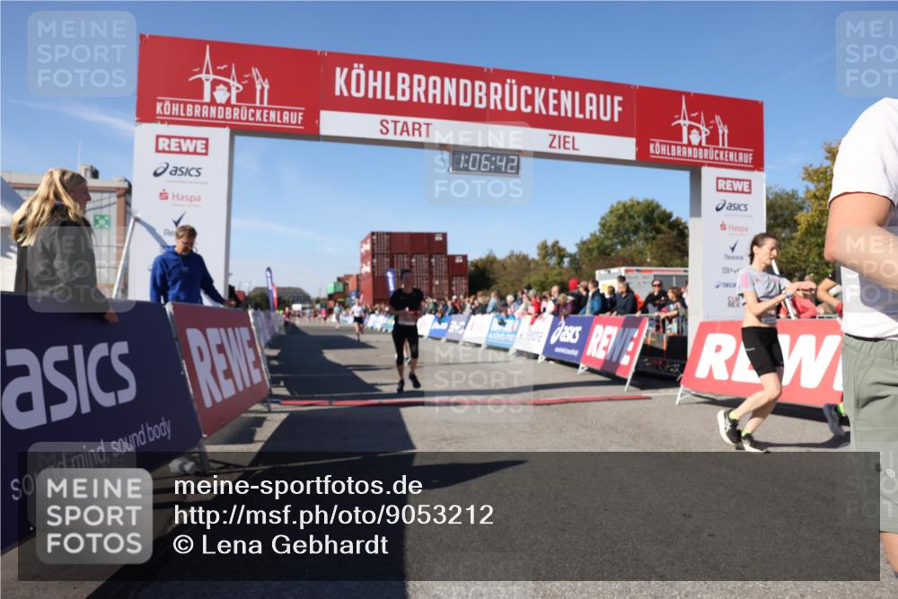 03.10.2025 - Köhlbrandbrückenlauf Lena Gebhardt http://msf.ph/oto/9053212 03.10.2025 13:06:42 Ziel 4015, 4026, 4122, 4151, 4312, 4405, 5798, 5971, 6056, 6061, 6089, 6256, 6721 meine-sportfotos.de