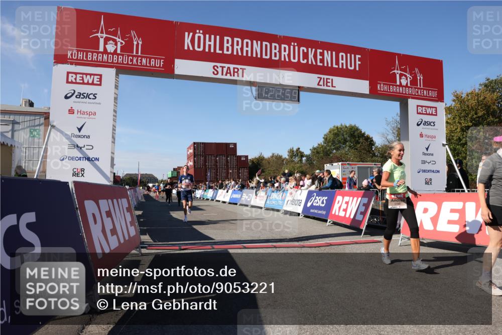 03.10.2025 - Köhlbrandbrückenlauf Lena Gebhardt http://msf.ph/oto/9053221 03.10.2025 13:23:00 Ziel 4350, 4602, 4603, 4964, 4987, 5046, 5189, 5812, 5924, 5925, 6027, 6070 meine-sportfotos.de