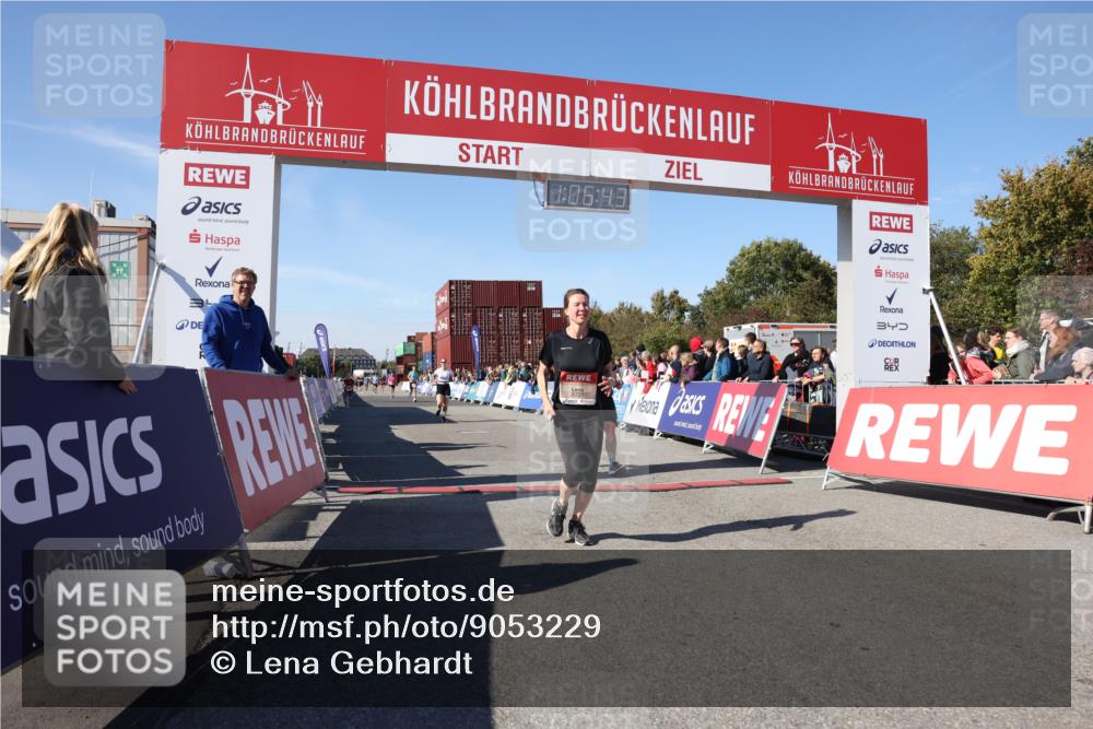 03.10.2025 - Köhlbrandbrückenlauf Lena Gebhardt http://msf.ph/oto/9053229 03.10.2025 13:06:43 Ziel 4026, 4151, 4312, 4405, 5798, 5971, 6056, 6061, 6089, 6256, 6721 meine-sportfotos.de