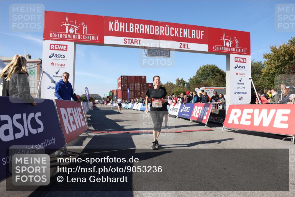 03.10.2025 - Köhlbrandbrückenlauf Lena Gebhardt http://msf.ph/oto/9053236 03.10.2025 13:06:43 Ziel 4026, 4151, 4312, 4405, 5798, 5971, 6056, 6061, 6089, 6256, 6721 meine-sportfotos.de