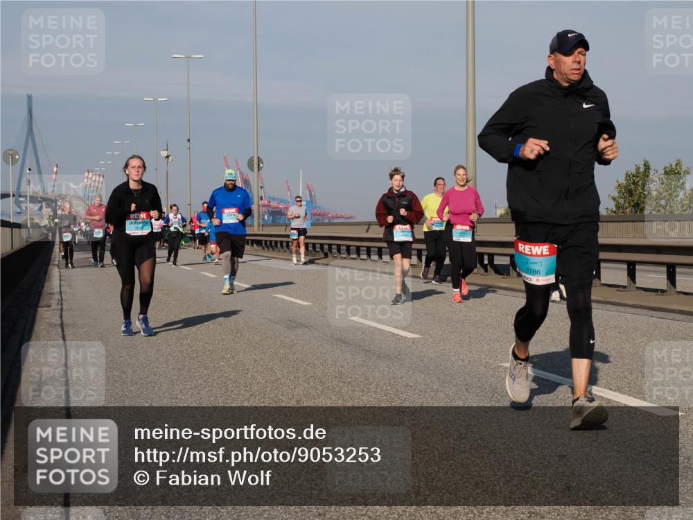 03.10.2025 - Köhlbrandbrückenlauf Fabian Wolf http://msf.ph/oto/9053253 03.10.2025 10:02:29 Position 3 3786 meine-sportfotos.de