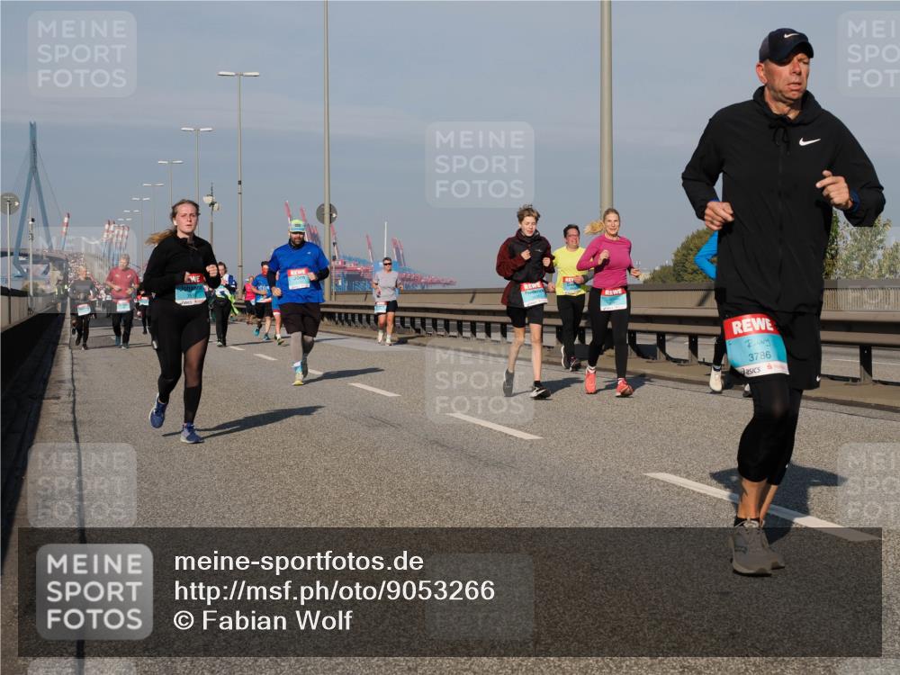 03.10.2025 - Köhlbrandbrückenlauf Fabian Wolf http://msf.ph/oto/9053266 03.10.2025 10:02:29 Position 3 3786 meine-sportfotos.de