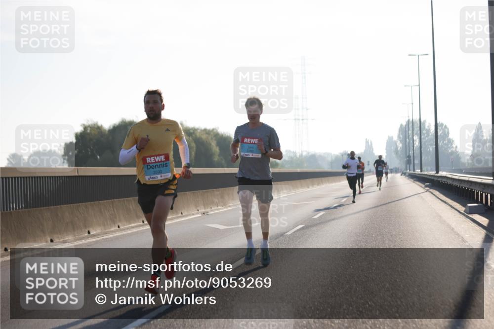 03.10.2025 - Köhlbrandbrückenlauf Jannik Wohlers http://msf.ph/oto/9053269 03.10.2025 09:10:41 Position 3 3590, 3782 meine-sportfotos.de