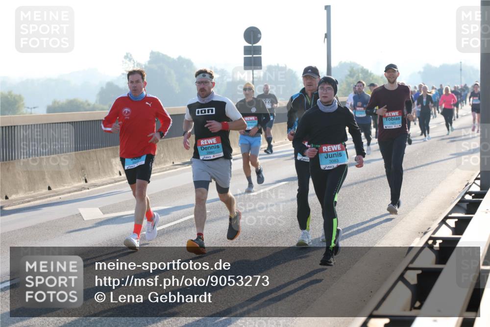 03.10.2025 - Köhlbrandbrückenlauf Lena Gebhardt http://msf.ph/oto/9053273 03.10.2025 09:15:45 Position 1 19, 2880, 3083, 1421 meine-sportfotos.de