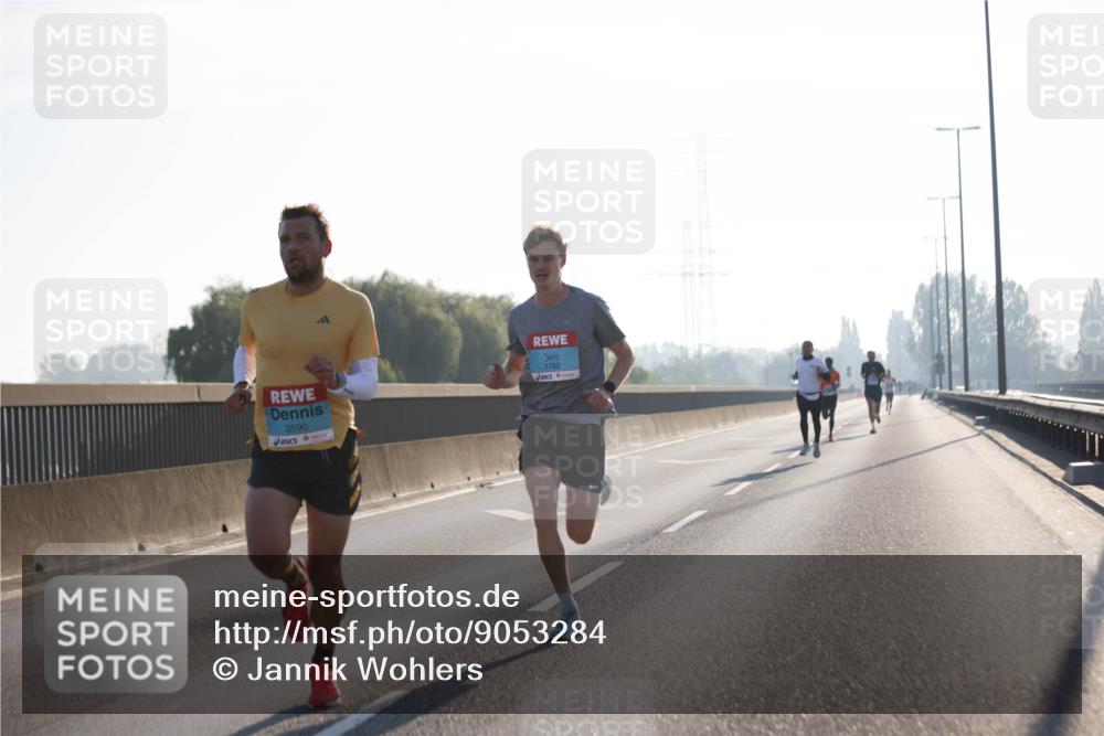 03.10.2025 - Köhlbrandbrückenlauf Jannik Wohlers http://msf.ph/oto/9053284 03.10.2025 09:10:42 Position 3 3590, 3782 meine-sportfotos.de