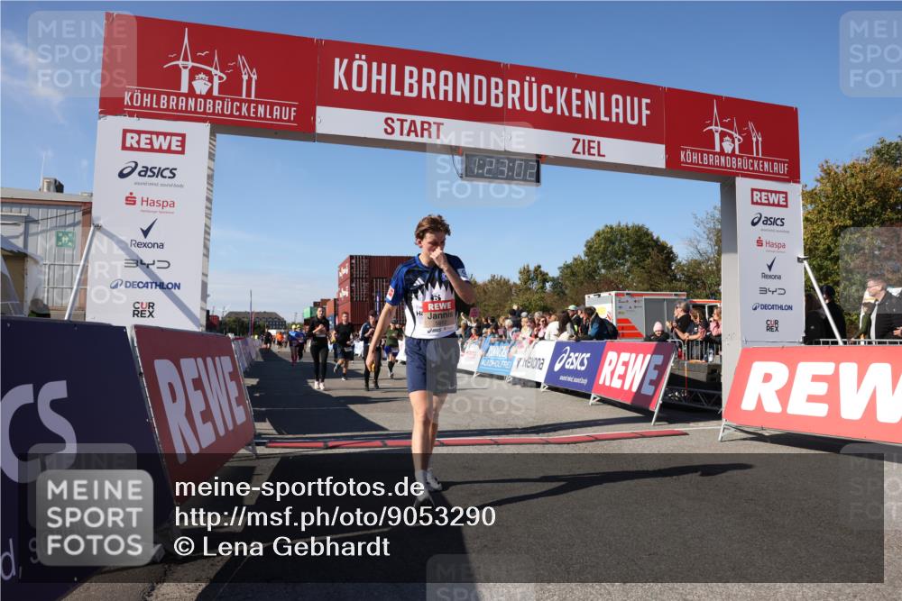 03.10.2025 - Köhlbrandbrückenlauf Lena Gebhardt http://msf.ph/oto/9053290 03.10.2025 13:23:03 Ziel 4350, 4904, 4964, 4987, 5046, 5189, 5712, 5812, 6027, 6070, 6071 meine-sportfotos.de