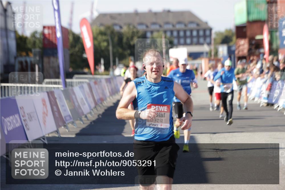 03.10.2025 - Köhlbrandbrückenlauf Jannik Wohlers http://msf.ph/oto/9053291 03.10.2025 13:09:26 Ziel 4129, 4134, 4212, 4298, 4334, 4681, 5061, 5352, 6037, 6062, 6349, 6481, 6661, 6667, 6743 meine-sportfotos.de