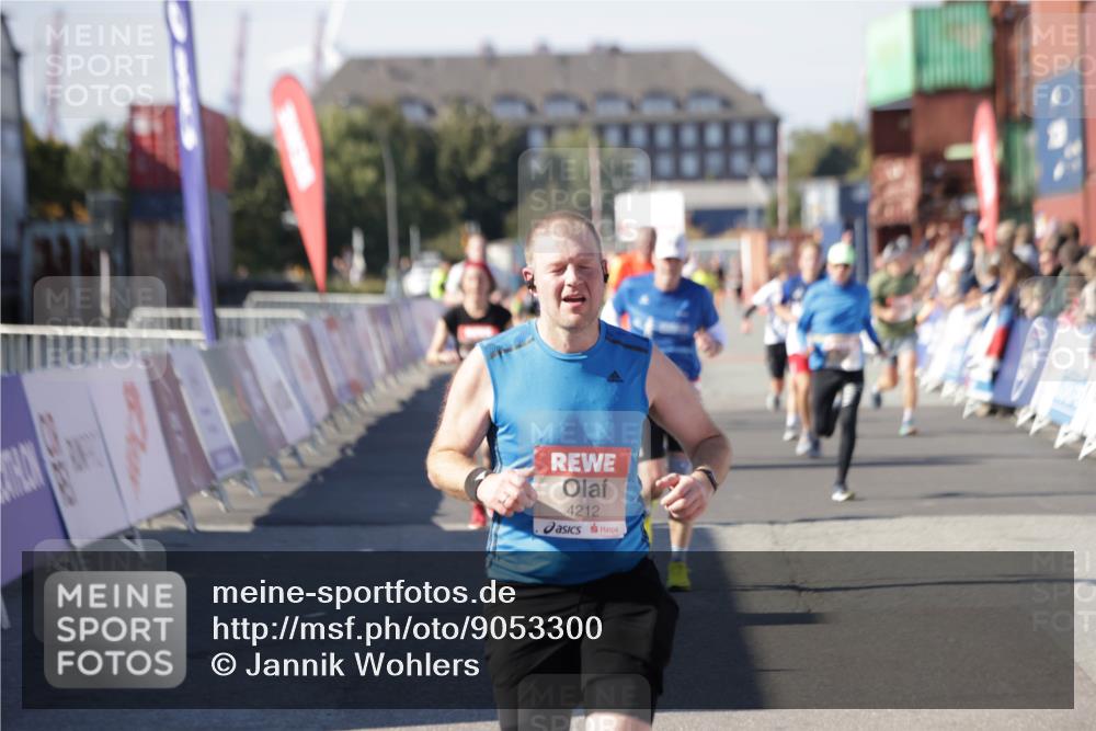 03.10.2025 - Köhlbrandbrückenlauf Jannik Wohlers http://msf.ph/oto/9053300 03.10.2025 13:09:26 Ziel 4129, 4134, 4212, 4298, 4334, 4681, 5061, 5352, 6037, 6062, 6349, 6481, 6661, 6667, 6743 meine-sportfotos.de