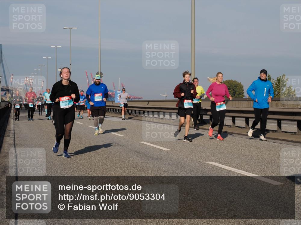 03.10.2025 - Köhlbrandbrückenlauf Fabian Wolf http://msf.ph/oto/9053304 03.10.2025 10:02:30 Position 3 3555 meine-sportfotos.de