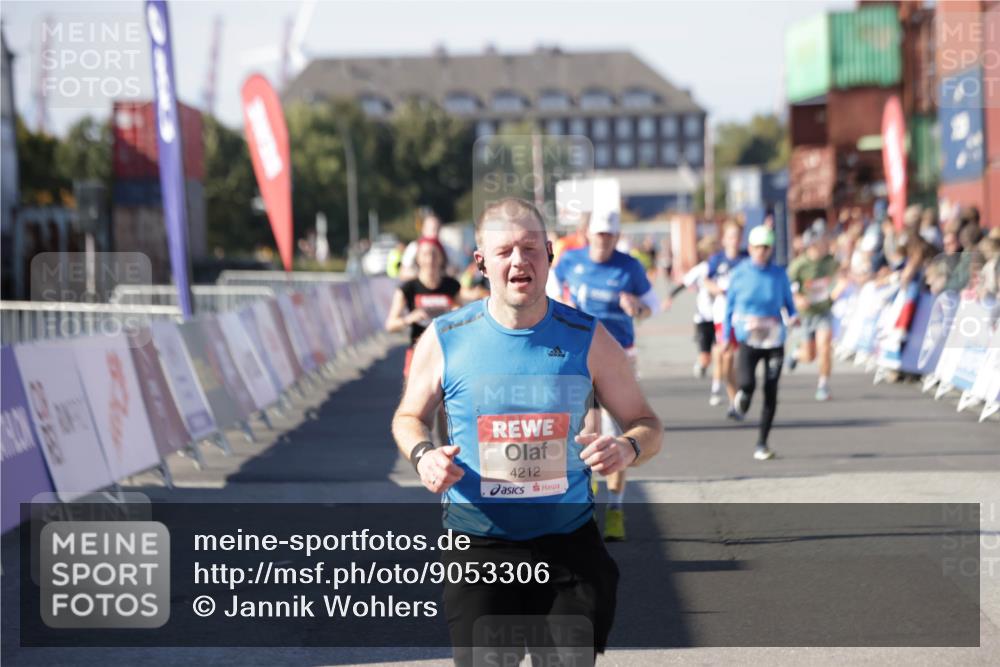 03.10.2025 - Köhlbrandbrückenlauf Jannik Wohlers http://msf.ph/oto/9053306 03.10.2025 13:09:26 Ziel 4129, 4134, 4212, 4298, 4334, 4681, 5061, 5352, 6037, 6062, 6349, 6481, 6661, 6667, 6743 meine-sportfotos.de