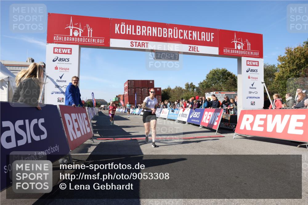 03.10.2025 - Köhlbrandbrückenlauf Lena Gebhardt http://msf.ph/oto/9053308 03.10.2025 13:06:47 Ziel 4026, 4312, 4405, 5798, 5963, 5971, 6056, 6061, 6089, 6256, 6721, 6745 meine-sportfotos.de