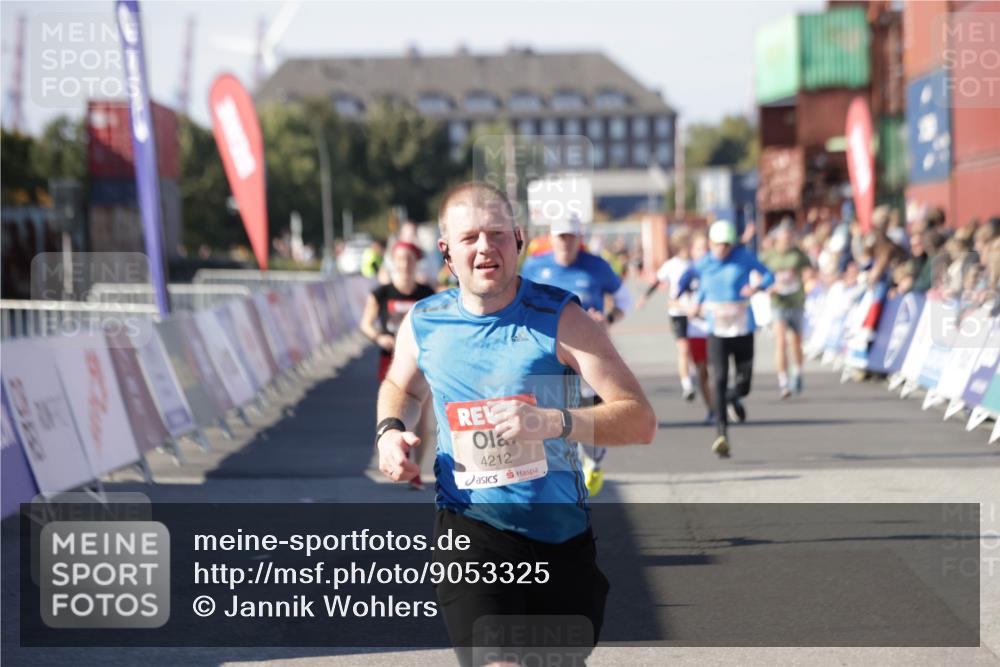 03.10.2025 - Köhlbrandbrückenlauf Jannik Wohlers http://msf.ph/oto/9053325 03.10.2025 13:09:26 Ziel 4129, 4134, 4212, 4298, 4334, 4681, 5061, 5352, 6037, 6062, 6349, 6481, 6661, 6667, 6743 meine-sportfotos.de