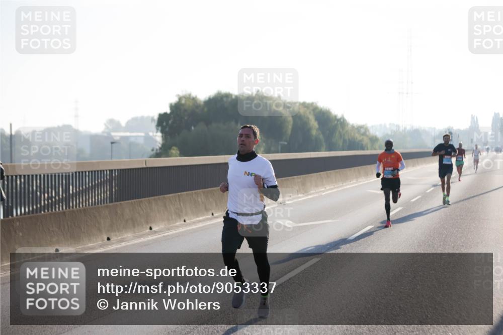03.10.2025 - Köhlbrandbrückenlauf Jannik Wohlers http://msf.ph/oto/9053337 03.10.2025 09:10:47 Position 3  meine-sportfotos.de